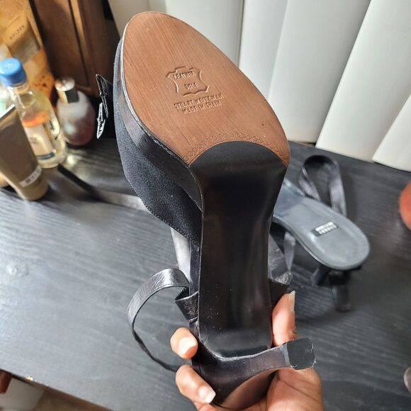 Stuart Weitzman   - Picture 5 of 7